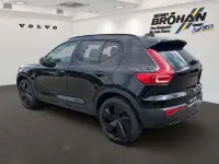 Gebraucht Volvo XC40 Plus 197 PS (144 kW) 2024 Onyx black / metallic SUV