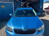 Gebraucht Skoda Octavia 150 PS (110 kW) 2016 Blau Kombi