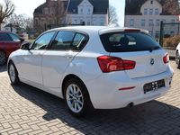 Gebraucht BMW 118 Advantage 136 PS (100 kW) 2016 Weiß Kleinwagen