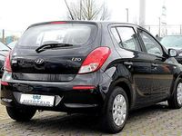 Gebraucht Hyundai i20 Edition 86 PS (63 kW) 2014 Schwarz Kleinwagen