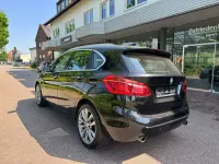 Gebraucht BMW 220 Luxury Line 192 PS (141 kW) 2017 Black sapphire metallic Van / Kleinbus