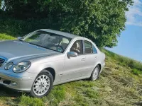 Gebraucht Mercedes E200 163 PS (119 kW) 2003 Silber Limousine