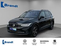 Gebraucht VW Tiguan Life 150 PS (110 kW) 2022 Deep black perleffekt (metallic) SUV