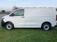 Neu VW T7 110 PS (80 kW) 2026 Blau Van