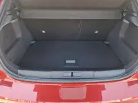 Gebraucht Opel Mokka 136 PS (100 kW) 2024 Lackierung rot rubi/typ aussen SUV