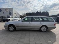 Gebraucht Mercedes E320 Classic 224 PS (164 kW) 2002 Silber Kombi