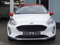 Gebraucht Ford Fiesta Active 86 PS (63 kW) 2018 Frozen white / red Kleinwagen