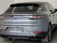 Gebraucht Porsche Cayenne Sport 462 PS (339 kW) 2021 Grau SUV