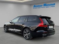 Gebraucht Volvo V60 Ultra 197 PS (144 kW) 2025 Onyx black / metallic Kombi