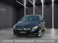 Gebraucht Mercedes B180 Style 136 PS (100 kW) 2018 Cavansitblau Kleinwagen