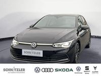 Gebraucht VW Golf VIII Active 131 PS (96 kW) 2023 Deep black perleffekt (metallic) Limousine