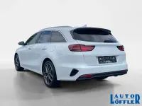 Używany Kia Ceed Vision 160 KM (117 kW) 2021 Biały Hatchback
