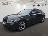 Gebraucht BMW 330e Sport Line 292 PS (214 kW) 2022 Schwarz uni Kombi