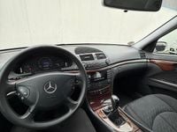 Gebraucht Mercedes E240 177 PS (130 kW) 2004 Silber Limousine