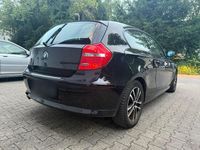 Gebraucht BMW 116 122 PS (89 kW) 2007 Schwarz Kleinwagen