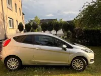 Gebraucht Ford Fiesta 101 PS (74 kW) 2014 Silber Kleinwagen