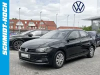 Gebraucht VW Polo Trendline 65 PS (47 kW) 2018 Deep black perleffekt (schwarz) Kleinwagen