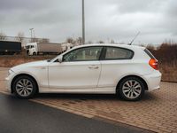 Gebraucht BMW 116 122 PS (89 kW) 2012 Weiß Kleinwagen