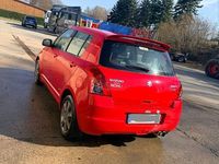 Gebraucht Suzuki Swift 92 PS (67 kW) 2010 Rot Kleinwagen