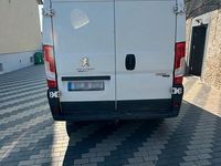 Gebraucht Peugeot Boxer 131 PS (96 kW) 2016 Weiß Van