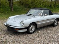 Gebraucht Alfa Romeo Spider 103 PS (75 kW) 1984 Silber Cabrio