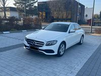 Gebraucht Mercedes E220 194 PS (142 kW) 2017 Weiß Limousine
