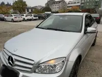 Gebraucht Mercedes C180 156 PS (114 kW) 2010 Silber Limousine