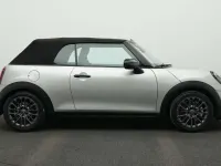 Gebraucht Mini Cooper Cabriolet Favoured 163 PS (119 kW) 2025 Grau Cabrio