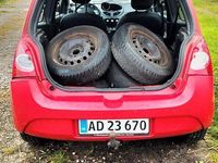 Gebraucht Renault Twingo Authentique 75 PS (55 kW) 2013 Rot Kleinwagen