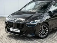 Gebraucht BMW 220 Active Tourer M Sport 170 PS (125 kW) 2025 Saphirschwarzmetallic Van / Kleinbus