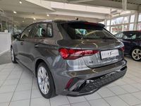 Second-hand Audi A3 S-Line 150 CP (110 kW) 2025 Gri Berlinǎ