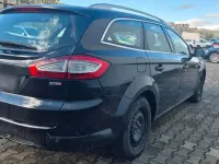 Gebraucht Ford Mondeo 140 PS (102 kW) 2011 Schwarz Kombi