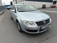 Gebraucht VW Passat 105 PS (77 kW) 2006 Silber Limousine