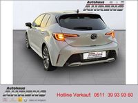 Gebraucht Toyota Corolla Club 180 PS (132 kW) 2020 Hell weiß metallic Limousine
