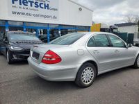 Gebraucht Mercedes E240 Elegance 177 PS (130 kW) 2002 Silber Limousine