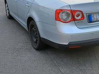 Gebraucht VW Jetta 115 PS (84 kW) 2007 Silber Limousine