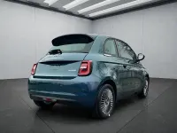 Neu Fiat 500C 65 PS (47 kW) 2025 Grün Cabrio
