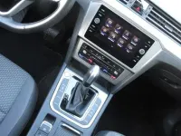 Gebraucht VW Passat 150 PS (110 kW) 2023 Grau Kombi