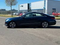 Gebraucht Mercedes E200 184 PS (135 kW) 2016 Blau Coupé