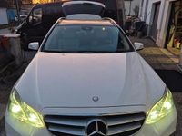 Gebraucht Mercedes E220 170 PS (125 kW) 2013 Weiß Kombi