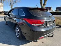 Gebraucht Hyundai i40 Edition 135 PS (99 kW) 2012 Schwarz Kombi