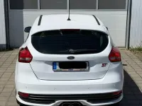 Gebraucht Ford Focus ST 250 PS (183 kW) 2017 Weiß Limousine