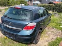 Second-hand Opel Astra 75 CP (55 kW) 2007 Albastru Hatchback