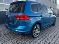 Gebraucht VW Touran Highline 190 PS (139 kW) 2017 Blau Van / Kleinbus