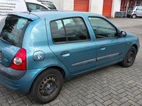 Gebraucht Renault Clio II 75 PS (55 kW) 2003 Grün Kleinwagen