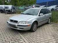 Gebraucht Volvo V40 122 PS (89 kW) 2002 Grau Kombi