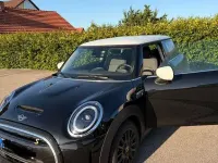 Gebraucht Mini Cooper SE 135 kW (184 PS) 2024 Schwarz Kleinwagen
