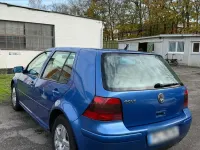 Second-hand VW Golf IV 101 CP (74 kW) 2000 Albastru Berlinǎ