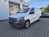 Gebraucht Mercedes Vito 163 PS (119 kW) 2022 Arktikweiss Van