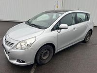 Gebraucht Toyota Verso Edition 132 PS (97 kW) 2011 Silber Van / Kleinbus